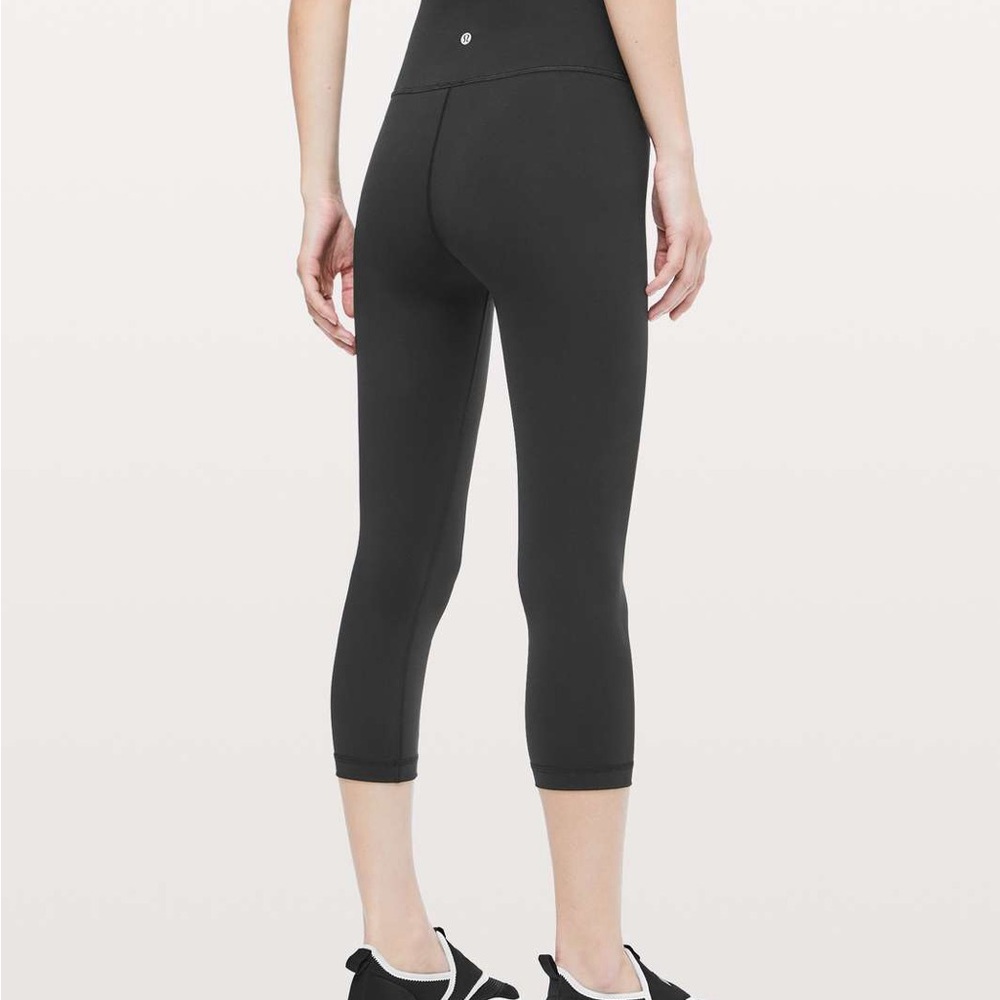 Black Cropped Leggings